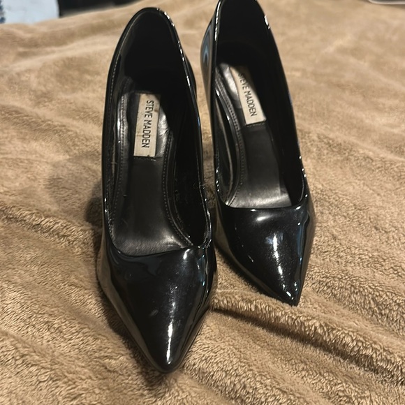 Steve Madden black Vala pump in 8.5 - Picture 1 of 4